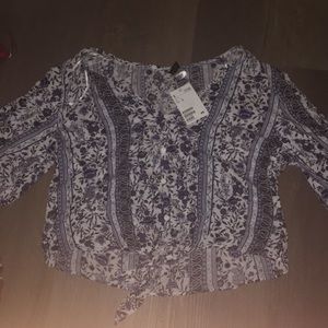 Floral Navy Blue Print on White button up cropped